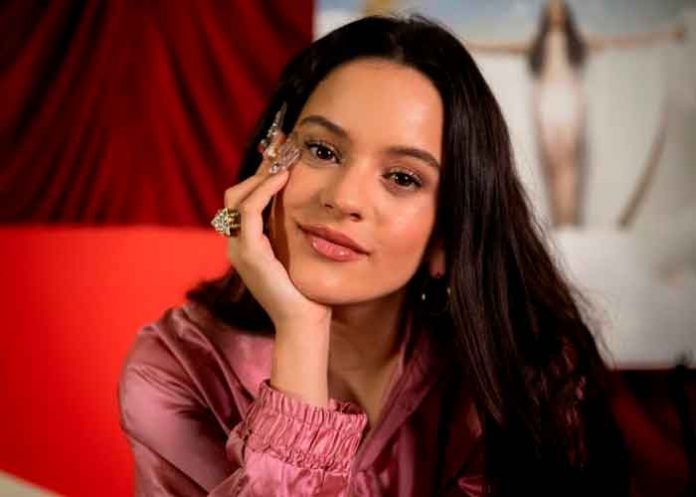 Rosalía lanza un sensual adelanto de su nuevo disco “Moto mami”