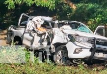 Camioneta termina como chatarra tras fuerte accidente en Granada Aparatoso accidente de tránsito en Nandaime, Granada