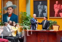 Cancillería de Nicaragua condecora a embajador de la república de China Taiwán Nicaragua condecora a embajador de China Taiwán