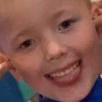 Niño de Reino Unido torturado hasta la muerte por su padre y la madrastra