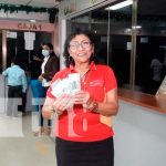 Ministerio de Salud de Nicaragua paga aguinaldo a sus colaboradores Trabajadores de la salud reciben su aguinaldo en Nicaragua
