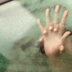 Pareja muere asfixiada mientras tenía relaciones en un carro en Alemania