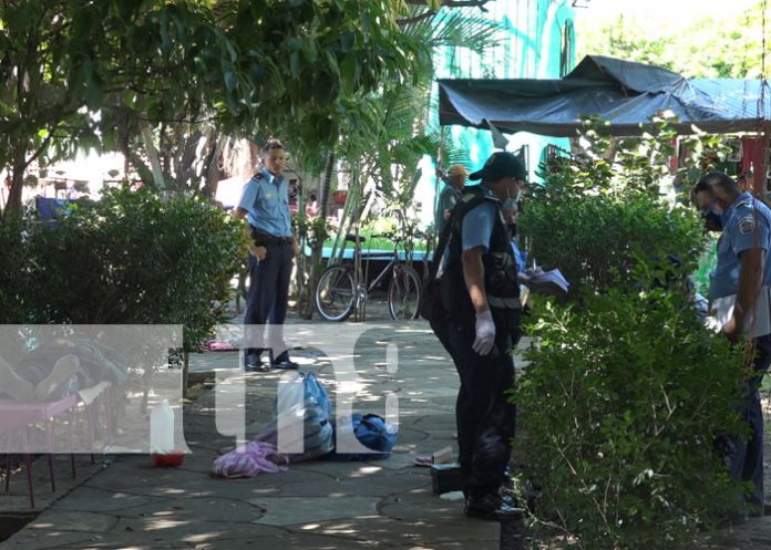 Hombre perece en el parque San Juan de León