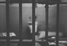 ¡De terror! Pedófilo se identificó como mujer y violó a su compañera de celda ¡De terror! Pedófilo se identificó como mujer y violó a su compañera de celda en Estados Unidos