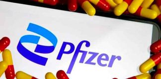 Pfizer firma acuerdo para que otros fabriquen su píldora contra COVID-19