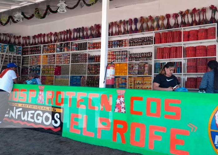 polvora-managua-01 Puesto de pólvora en Managua, Nicaragua