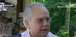 Presidente de la Asamblea Nacional, Gustavo Porras, ejerciendo su voto en Nicaragua