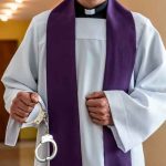 Sacerdote declarado culpable de haber drogado y abusado de una mujer