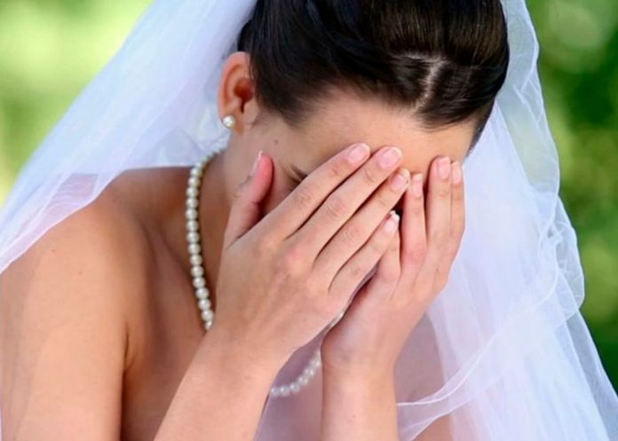 tendecias1 Insólito: ¡En plena boda! arrestan al novio en Ecuador por pensión alimenticia