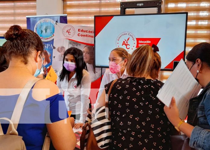 MINJUVE y universidades realizan feria de posgrado, maestrías y doctorados