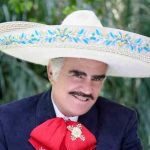 Familia de Vicente Fernández anuncia mejoras en su estado de salud