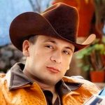 Fans recuerdan a Valentín Elizalde por su aniversario luctuoso Fans recuerdan a Valentín Elizalde por su aniversario luctuoso