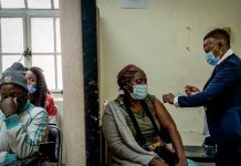 OMS: Ómicron puede "tener un impacto importante en el curso de la pandemia"