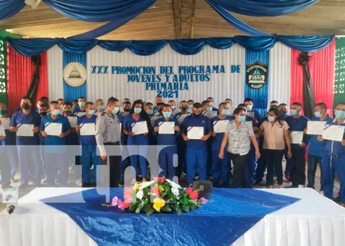 Reos se gradúan en educación primaria en Matagalpa/
