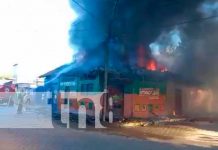 Infernales llamas consumen a ceniza 2 negocios ferreteros y 2 viviendas en Chinandega infernales llamas consume a ceniza 2 negocios ferreteros y 2 viviendas en Chinandega