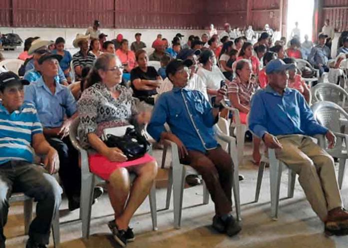Familias productoras de Pantasma en encuentro de evaluación e intercambio