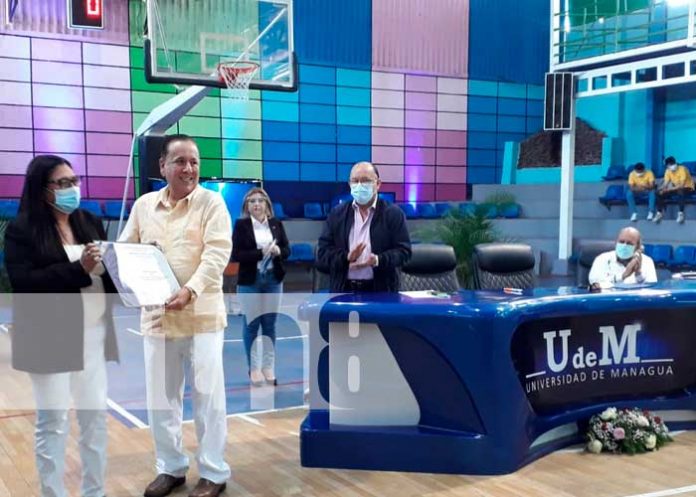 Universidad de Managua acreditada internacionalmente