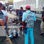 Motociclista se estrella contra un taxi en el sector de la Rolter, Carretera Norte