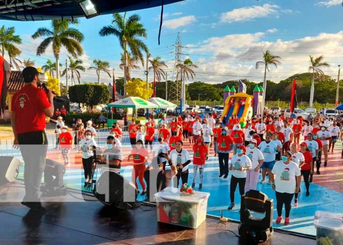 Familias disfrutaron de un zumbatón en el Puerto Salvador Allende