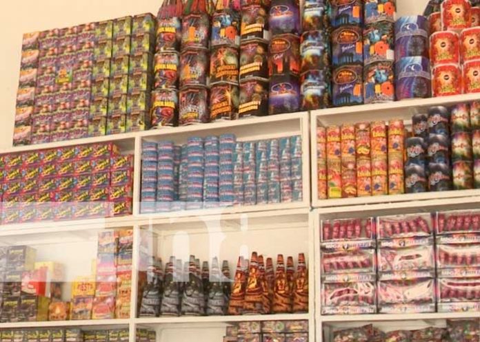 Precios accesibles en los puestos de pólvora de Managua