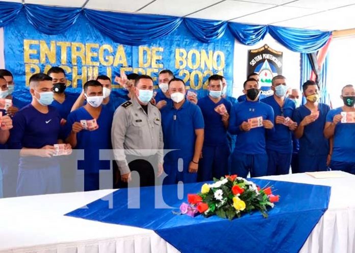 Reos de Matagalpa reciben bono de bachiller