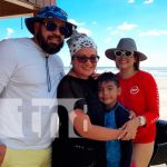 Familias visitan Pochomil en estas vacaciones decembrinas Familias visitan Pochomil en estas vacaciones decembrinas