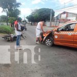 Managua: motociclista lesionado al impactar con un taxi en carretera norte Managua: motociclista lesionado al impactar con un taxi en carretera norte