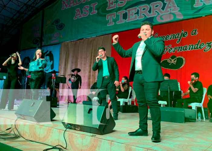 Chinandega rinde homenaje a Vicente Fernández