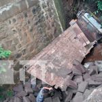 Matiguás: Se salvan de milagro tras caer su camión al Río las Mangueras Se salvan de milagro tras caer su camión al Río las Mangueras, Matiguás