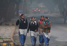 Cierran escuelas de Nueva Delhi tras aumentar la contaminación del aire