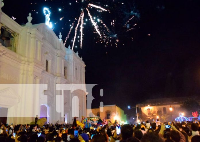 Familias de la ciudad de León se desbordan con fervor en la gritería