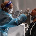 OMS preocupada: Casos de ómicron en siete días alcanzan un récord mundial La OMS confirma presencia de la variante Ómicron en 106 países