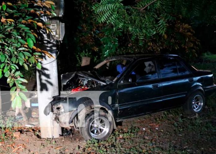 4 Familia sufre accidente de tránsito y deja varios heridos en León