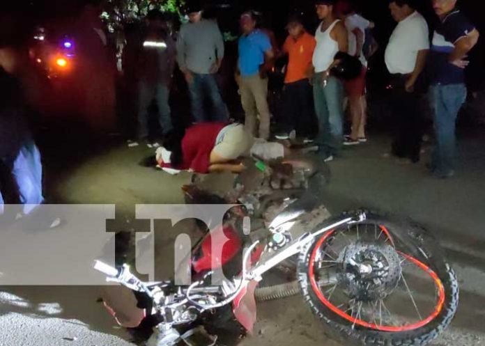 Colisión entre motocicleta y una rastra dejo un muerto en Juigalpa