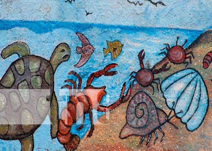 Niñez nicaragüense realiza mural para crear conciencia del cuido de la nauraleza