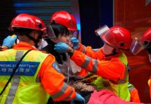 Hong Kong: Personas atrapadas en un rascacielos