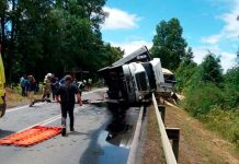 Accidente vial en Chile deja al menos 9 muertos y 12 heridos Accidente vial en Chile deja al menos 9 muertos y 12 heridos
