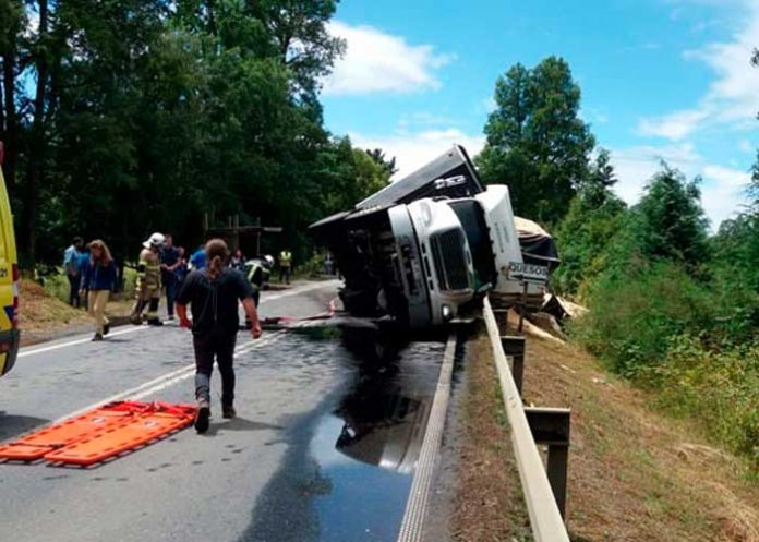 Accidente vial en Chile deja al menos 9 muertos y 12 heridos