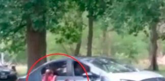 ¡Degenerados! Bajan a los hijos del carro para "echar un polvo" en Argentina