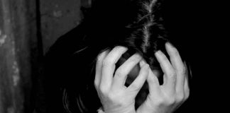 Mujer estuvo secuestrada con su hija por hombre que conoció en Facebook en Argentina