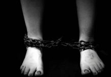 En Argentina una mujer prostituyó a su sobrina por 20 dólares en redes sociales En Argentina una mujer prostituía a su sobrina por 20 dólares en redes sociales