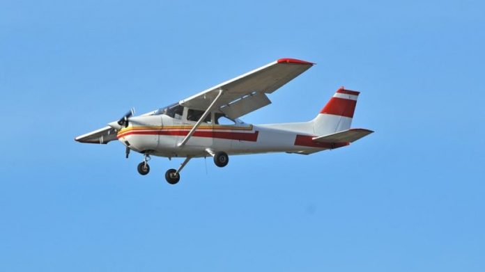 Avioneta con migrantes cae en el desierto de Texas