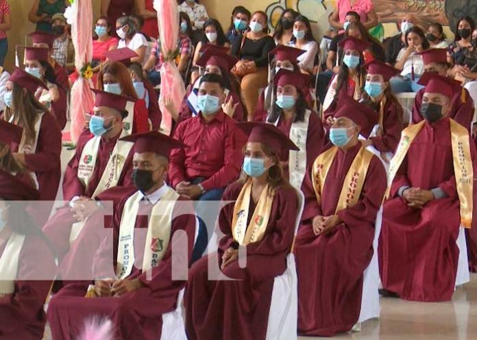 Bachillerato en el colegio Ramírez Goyena, Managua