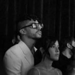 Así fue el apasionado beso que Bad Bunny le dio a su novia en pleno concierto