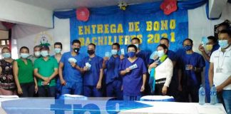 Entrega de bonos de bachiller en el Penitenciario de Bluefields