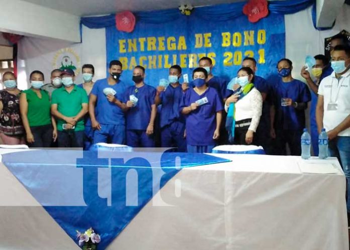 bluefields-bono-01 Entrega de bonos de bachiller en el Penitenciario de Bluefields
