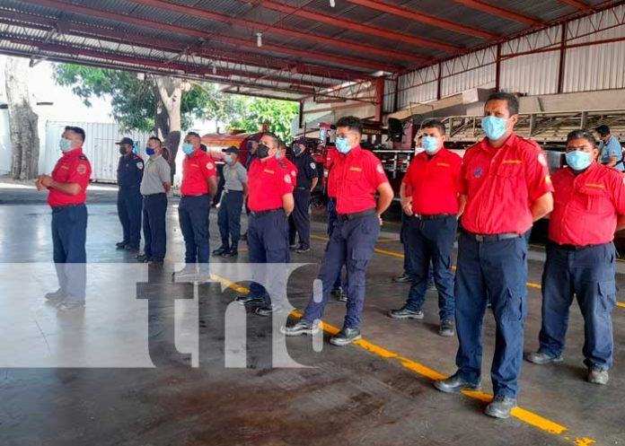 bomberos-inundaciones-02 Preparación y capacitación de Bomberos Unificados en Nicaragua