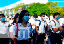 Entregan bonos complementarios a estudiantes del Distrito I y IV de Managua Entrega de bonos complementarios a estudiantes de Managua
