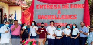 Entrega de bonos a estudiantes de Matiguás, Matagalpa