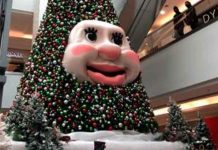 En Canadá está el árbol de Navidad más espeluznante del 2021